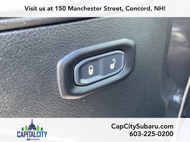 Used 2022 Jeep Wrangler Sport AWD/4WD image 11