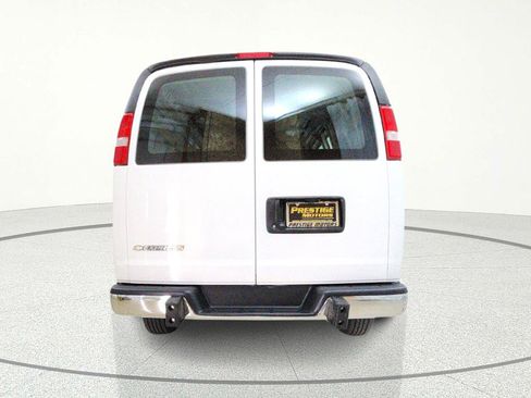 Used 2024 Chevrolet Express 2500 w/ Driver Convenience Package RWD image 7