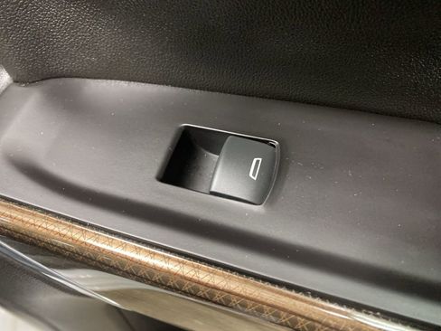 Used 2020 Chevrolet Silverado 1500 LT w/ All-Star Edition image 18