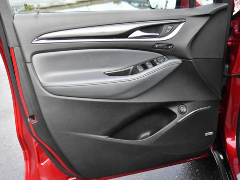 Used 2024 Buick Enclave Premium image 14