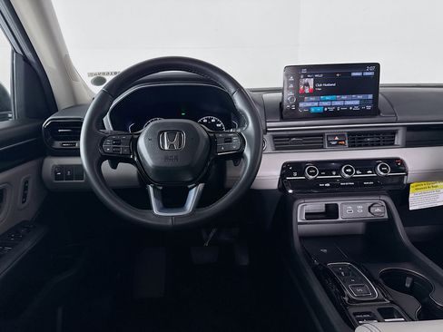 Used 2024 Honda Pilot EX-L image 26