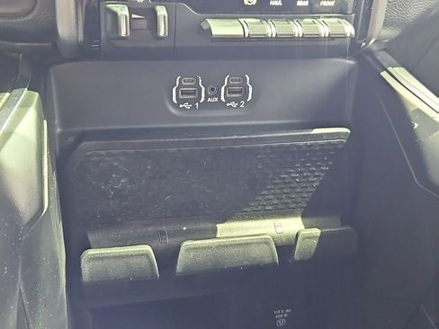 Used 2020 RAM 2500 Laramie w/ Night Edition AWD/4WD image 26