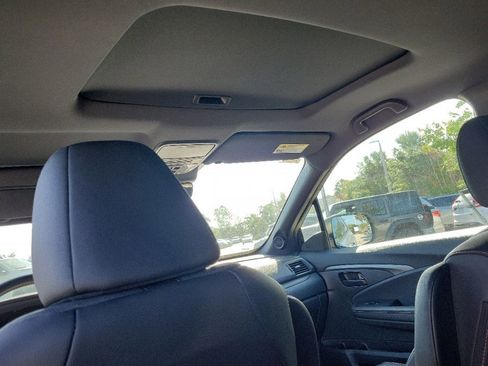 Certified 2023 Honda Passport TrailSport image 24