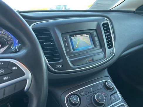 Used 2015 Chrysler 200 Limited w/ Convenience Group FWD image 24