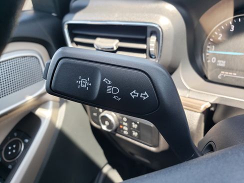 Used 2024 Ford Explorer Limited image 20