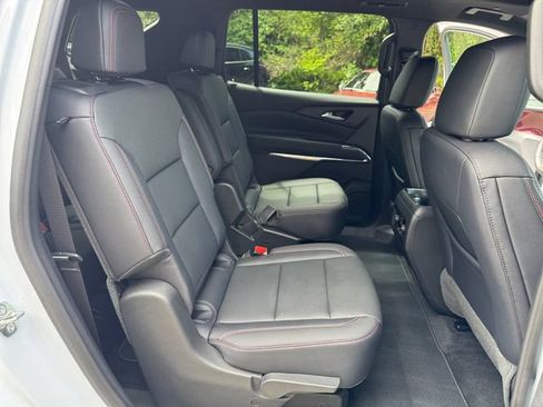 Used 2026 Chevrolet Traverse Z71 AWD/4WD image 22
