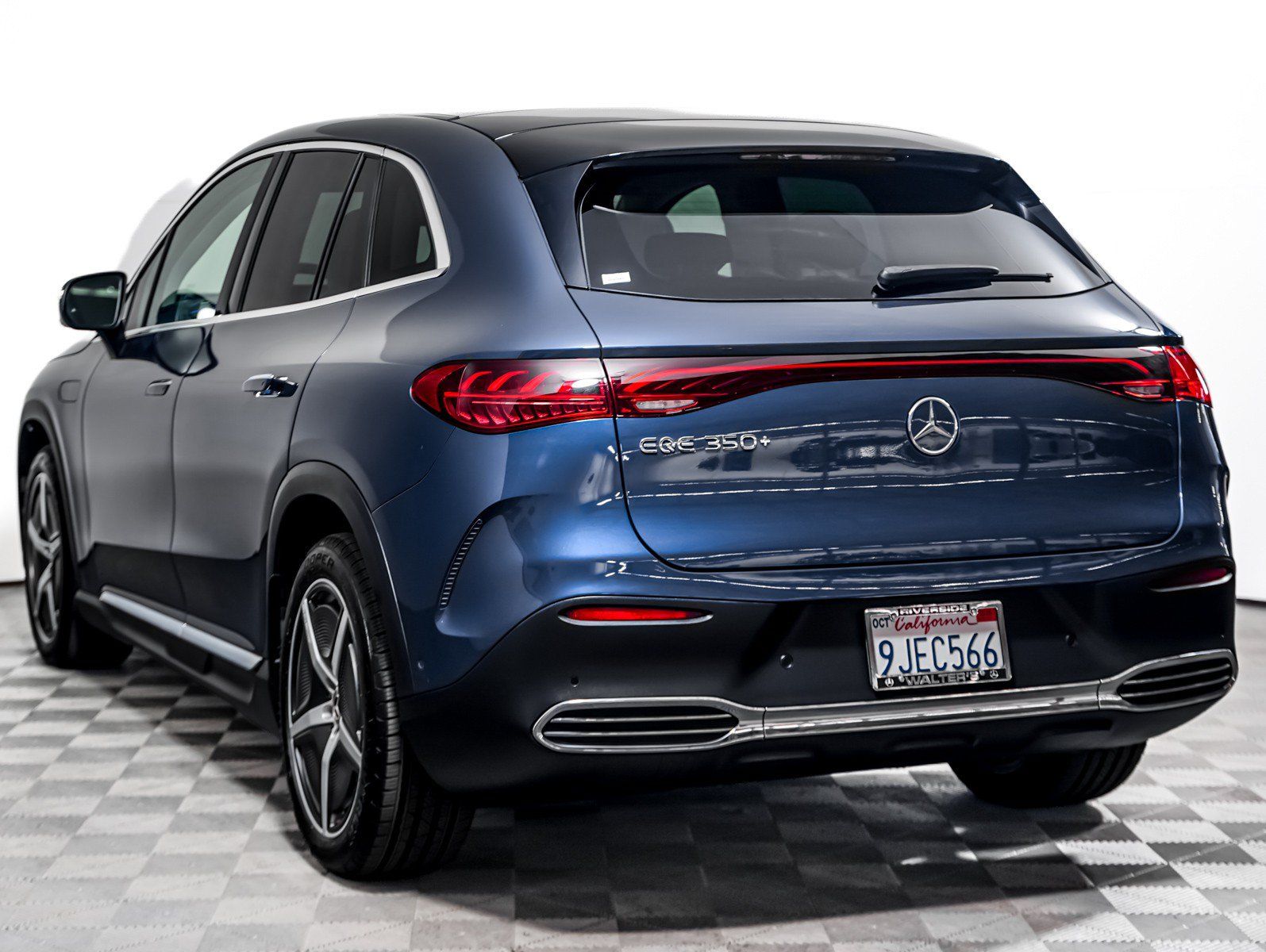 Certified 2023 Mercedes-Benz EQE 350+ SUV image 2