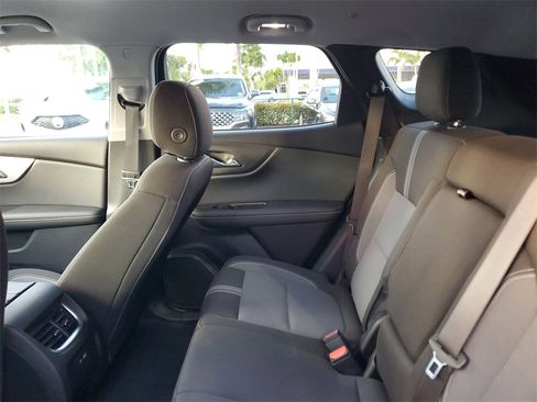 Used 2023 Chevrolet Blazer LT image 10