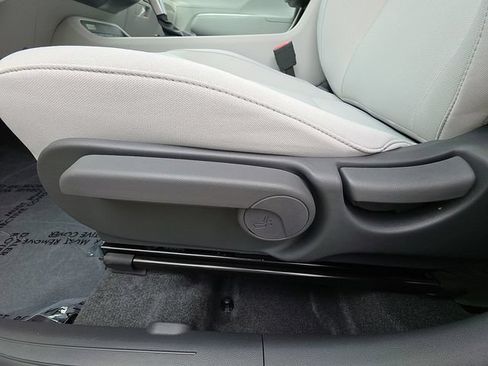 Used 2026 Hyundai Kona SEL Sport FWD image 39