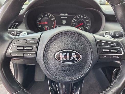 Used 2018 Kia Stinger Premium RWD image 18