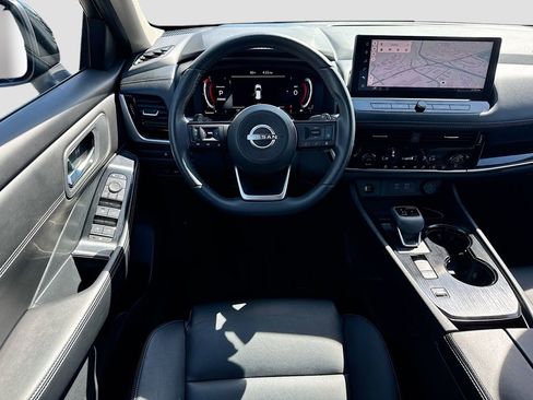Certified 2024 Nissan Rogue SL FWD image 27