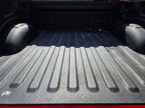Used 2018 Ford F150 Lariat w/ Equipment Group 502A Luxury AWD/4WD image 13