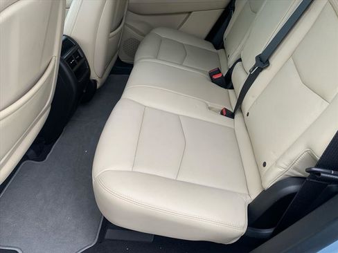 Used 2017 Cadillac XT5 Luxury w/ Driver Awareness Package image 7