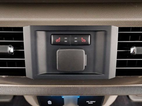 New 2025 Ford F150 Platinum w/ Equipment Group 703A Plus image 13