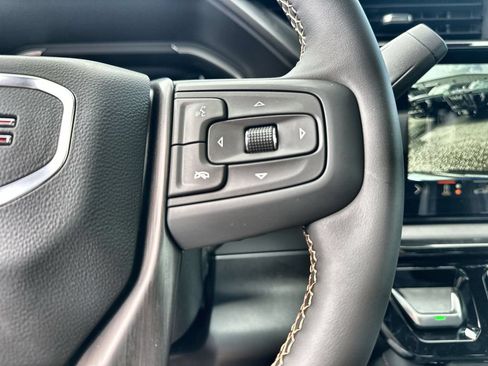 New 2026 GMC Sierra 2500 AT4 w/ AT4 Premium Plus Package AWD/4WD image 32