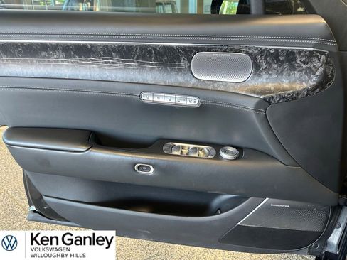 Used 2024 Genesis G90 3.5T AWD/4WD image 15