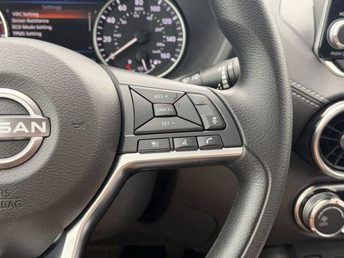 Used 2025 Nissan Sentra SV w/ Trunk Package FWD image 13