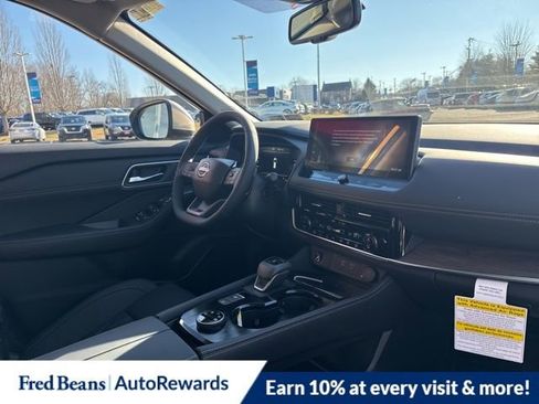 New 2026 Nissan Rogue Platinum image 11