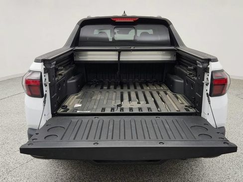 Used 2022 Hyundai Santa Cruz SEL Premium w/ Cargo Package AWD/4WD image 6