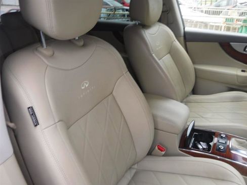 Used 2012 INFINITI FX35 AWD w/ Premium Pkg image 27