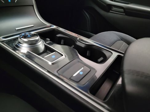 Used 2019 Ford Edge SEL FWD image 26