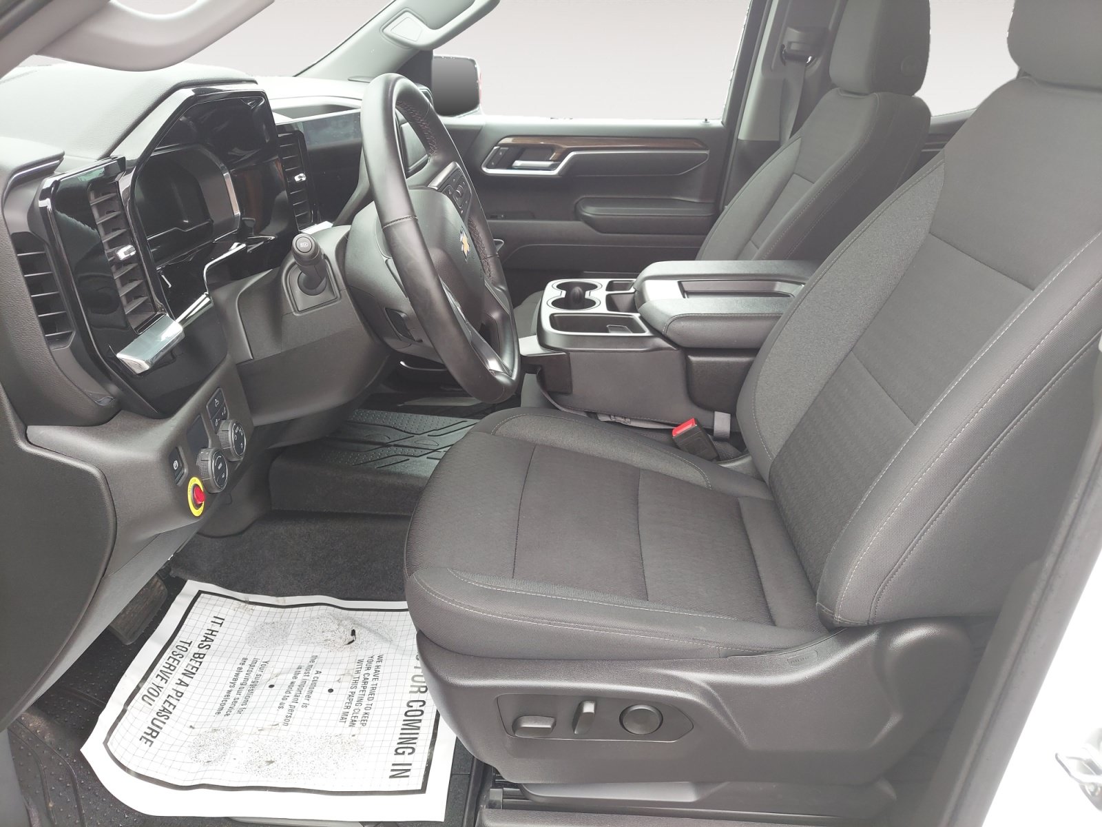 Used 2025 Chevrolet Silverado 1500 LT RWD image 23