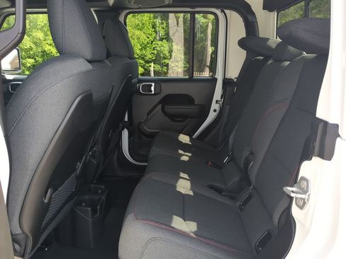 New 2026 Jeep Gladiator Rubicon AWD/4WD image 12
