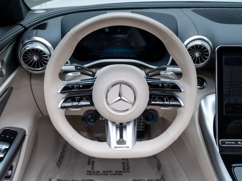 Used 2024 Mercedes-Benz SL 43 AMG image 13