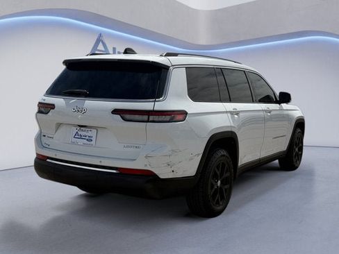 Used 2022 Jeep Grand Cherokee L Limited AWD/4WD image 5