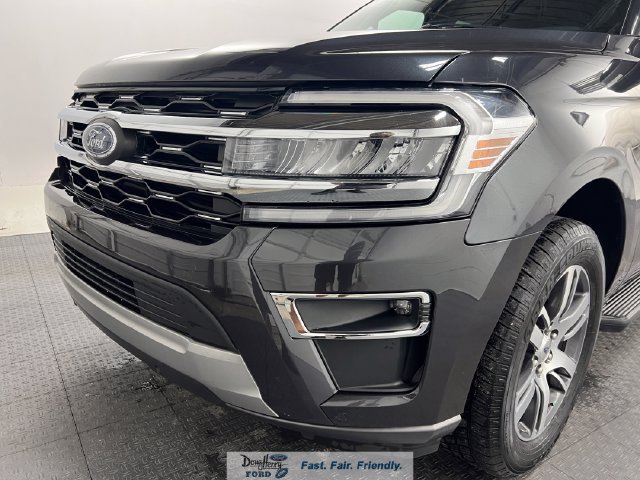 Used 2024 Ford Expedition Max Limited RWD image 10