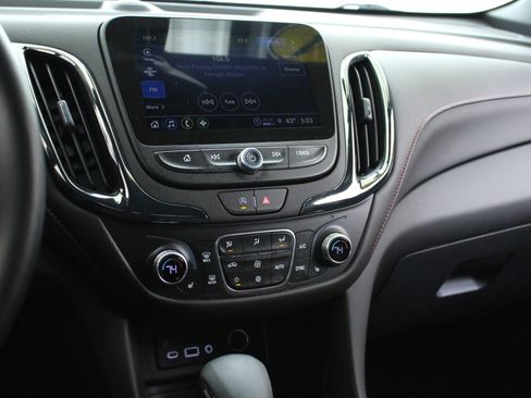 Used 2024 Chevrolet Equinox RS w/ RS Leather Package image 18