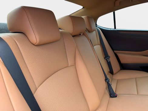 Used 2022 Lexus ES 350 w/ Premium Package FWD image 28