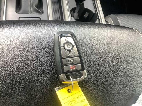 Used 2020 Ford F150 Raptor w/ Equipment Group 802A Luxury image 19