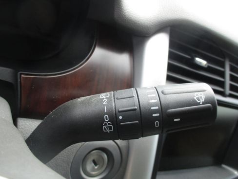 Used 2013 Ford Edge Limited AWD/4WD image 17
