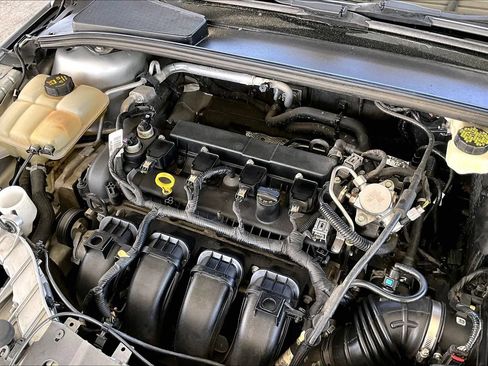 Used 2017 Ford Focus SE FWD image 26