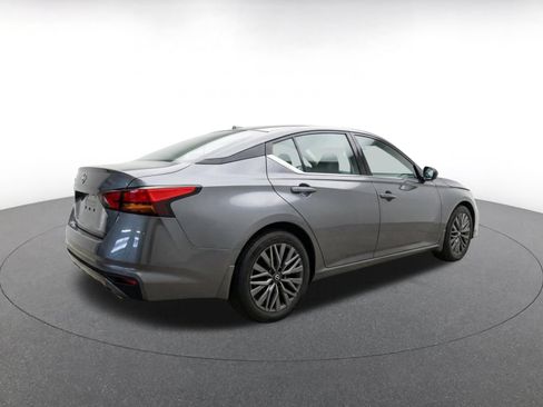 Used 2026 Nissan Altima 2.5 SV FWD image 7