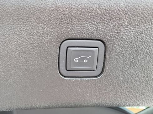 Certified 2023 Buick Enclave Essence FWD image 22