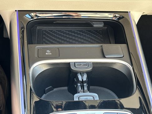 Certified 2025 Mercedes-Benz GLA 250 image 34