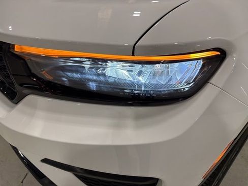 Used 2023 Jeep Grand Cherokee Altitude image 30