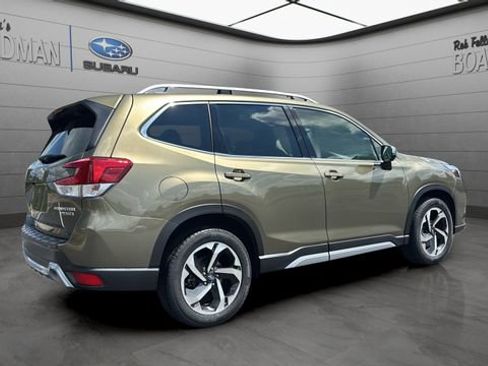 Used 2023 Subaru Forester Touring AWD/4WD image 4
