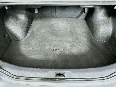 Used 2025 Nissan Altima 2.5 SV image 27