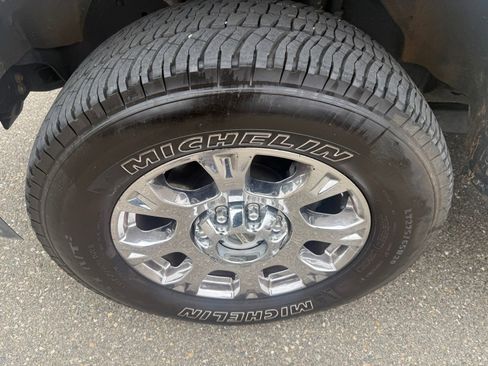 Used 2021 Ford F350 Lariat w/ Lariat Ultimate Package AWD/4WD image 8