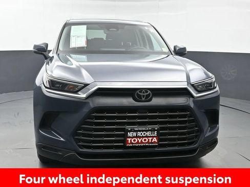 Certified 2024 Toyota Grand Highlander AWD image 11