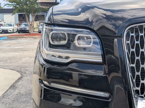 Used 2024 Lincoln Navigator Reserve AWD/4WD image 10