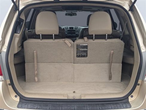 Used 2012 Toyota Highlander Limited image 12