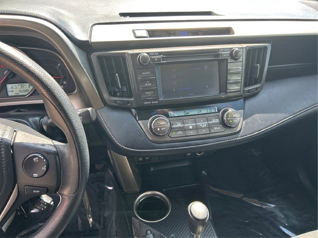 Used 2013 Toyota RAV4 XLE AWD/4WD image 16