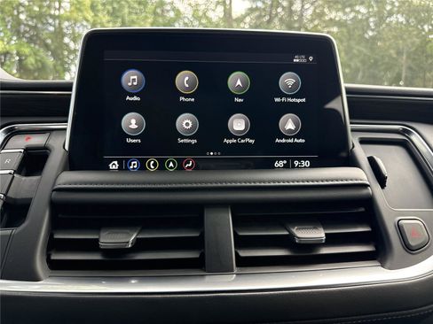 Used 2021 Chevrolet Suburban LT w/ Rear Media and Nav Package image 18