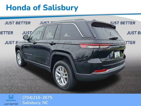 Used 2023 Jeep Grand Cherokee Laredo w/ Luxury Tech Group I image 5