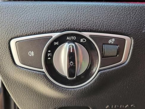 Used 2018 Mercedes-Benz E 400 4MATIC Sedan image 20