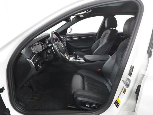 Used 2019 BMW 530i xDrive w/ Convenience Package AWD/4WD image 23